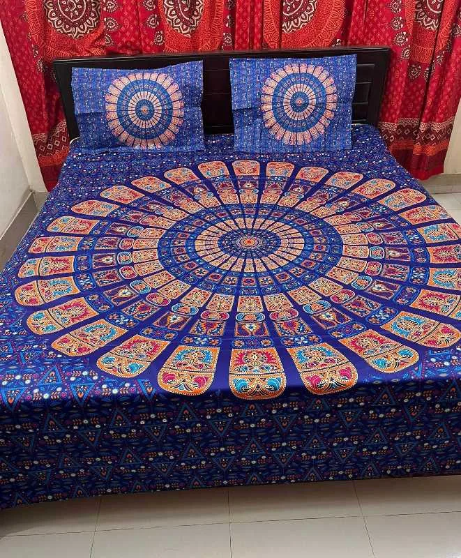 Luxury King size Bed Sheet with Matching Pillow covers